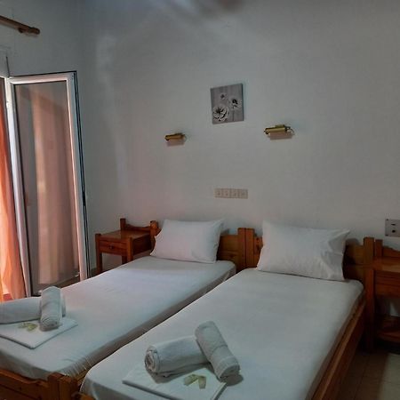 לאוטרה אדיפסאו Hotel Tainaro מראה חיצוני תמונה