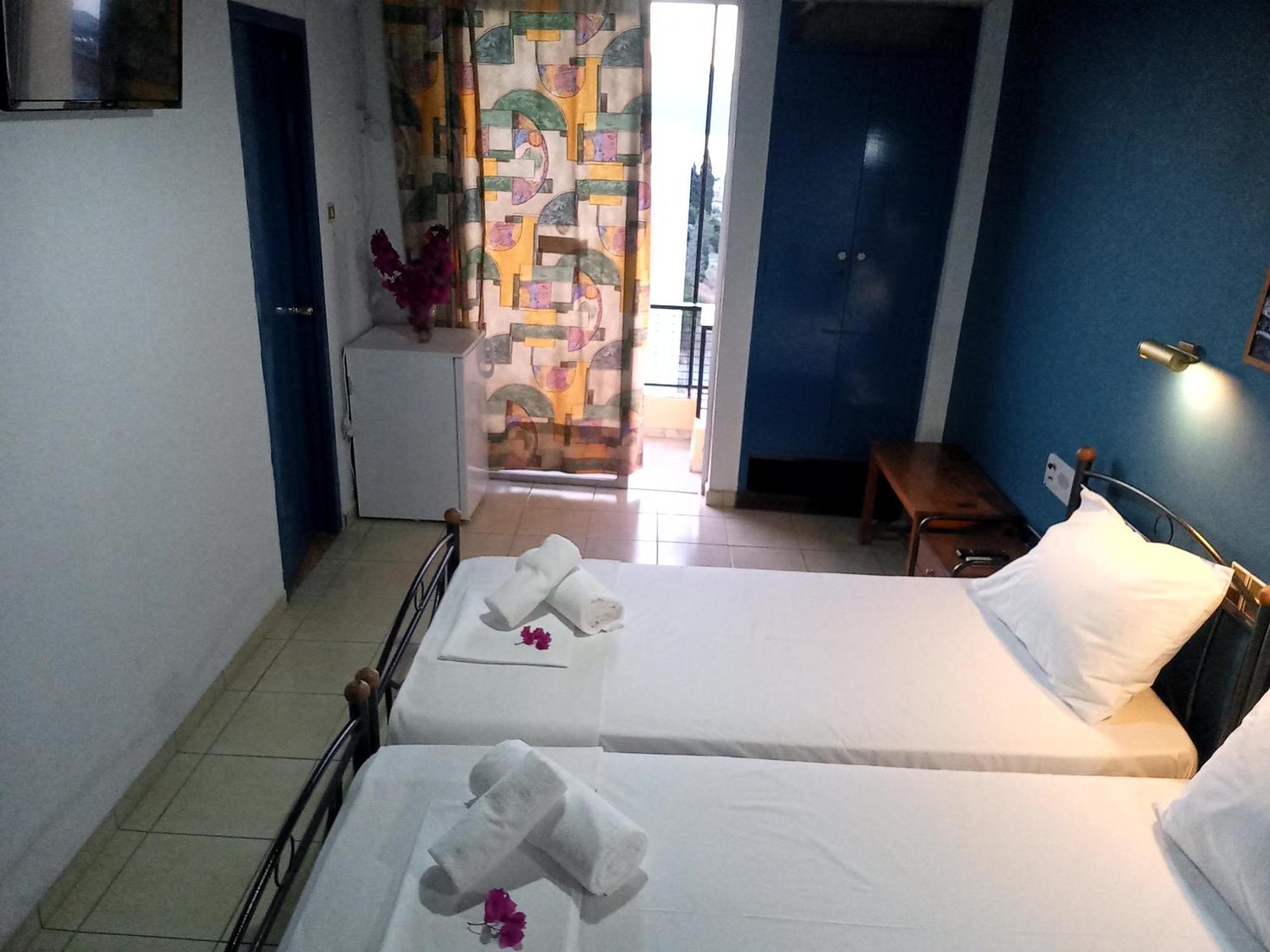 לאוטרה אדיפסאו Hotel Tainaro מראה חיצוני תמונה