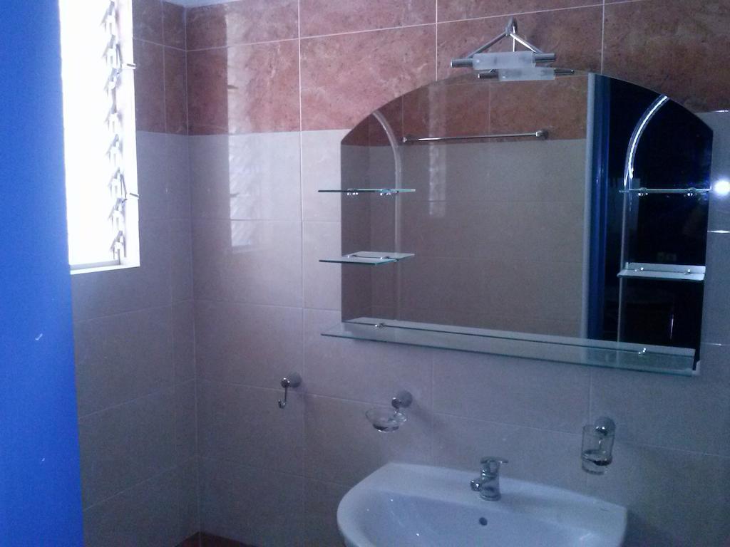 לאוטרה אדיפסאו Hotel Tainaro חדר תמונה